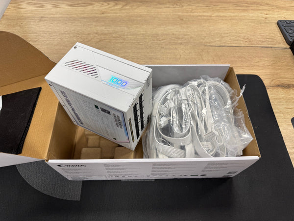 1000W Aorus Elite Platinum white