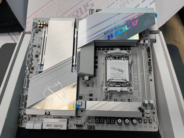 Gigabyte X870 A Tachyon ICE white AM5